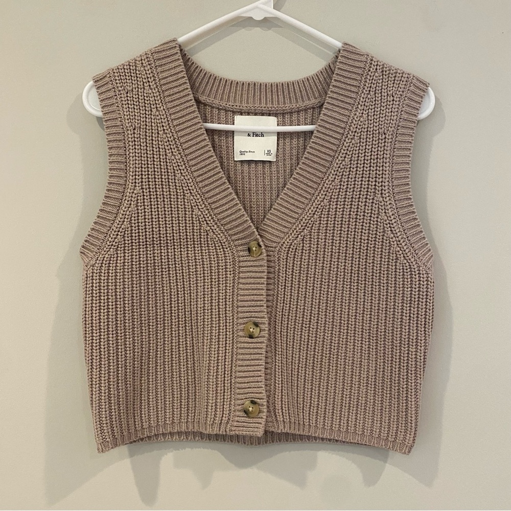 Abercrombie & Fitch Button-Through Sweater Vest